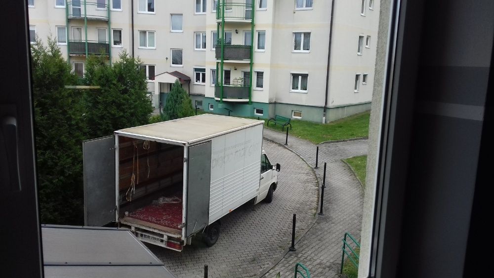 Transport Przeprowadzki Bielsko-Biała Wywóż Mebli Opróżnianie Mieszkań