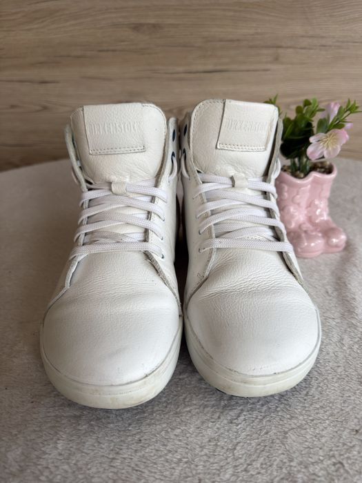 Birkenstock skorzane sneakersy biale za kostke 39 wiazane