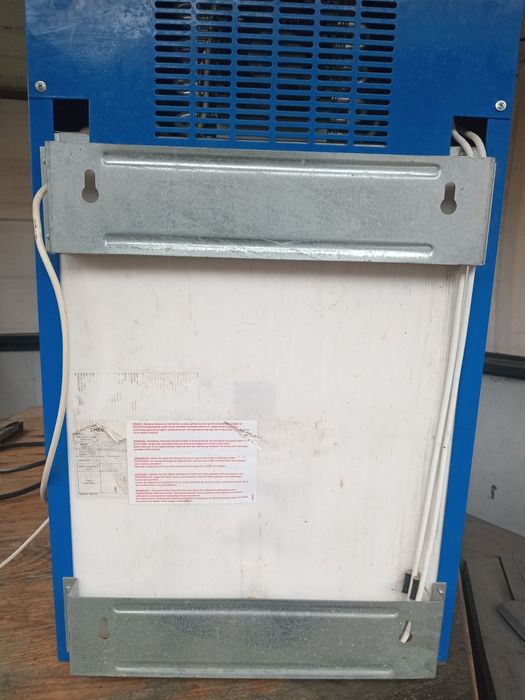 Холодильник 2500 грн