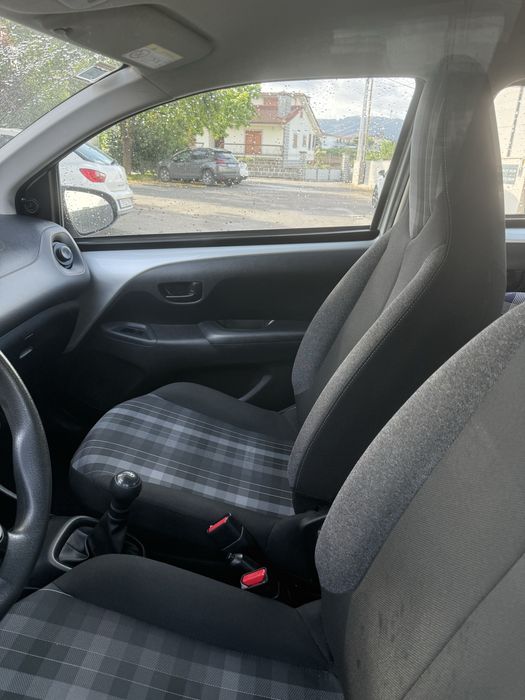 Peugeot 108 com apenas 81000k!