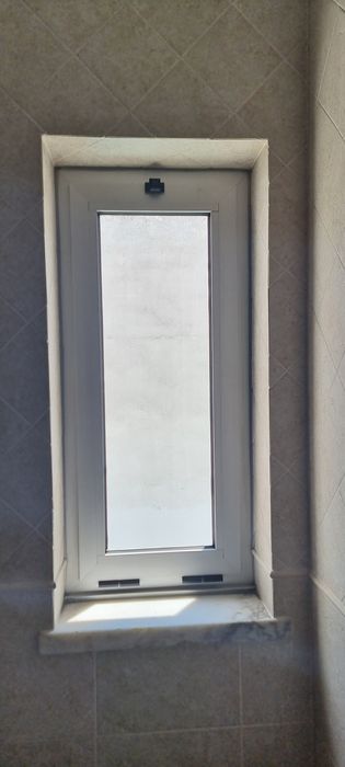 Janela oscilante Vidro Duplo 500x1090
