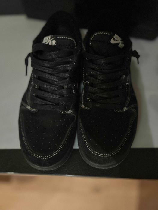 Travis Scott Black Phantom