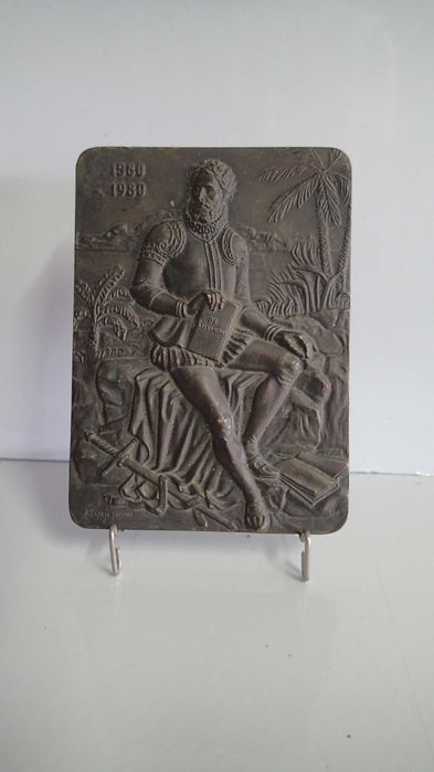 Placa em Bronze de Luis de Camões