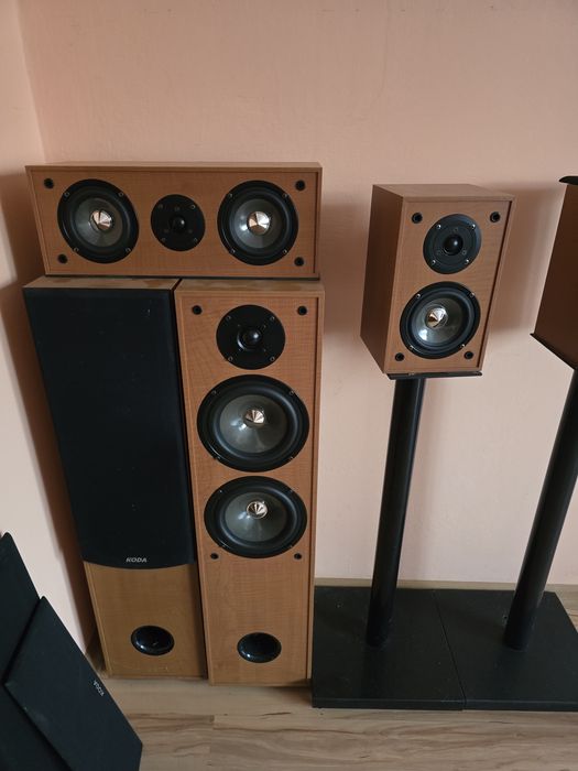 Zestaw kina domowego 5.1 KODA + 2x stojaki