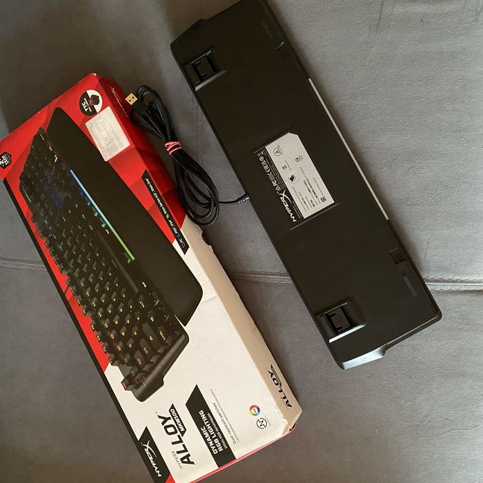 Механическая клавиатура HyperX Alloy mkw100