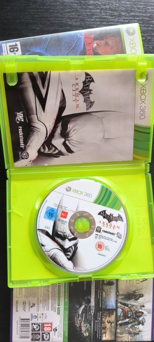 Devil may cry 4/Batman Arkham city/Assassin's Creed 4 black flag Xbox 360