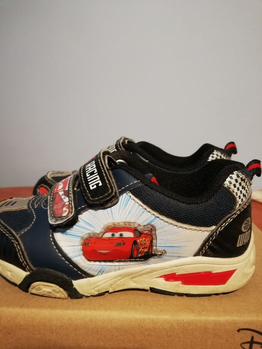 Sprzedam adidasy świecące Disnej