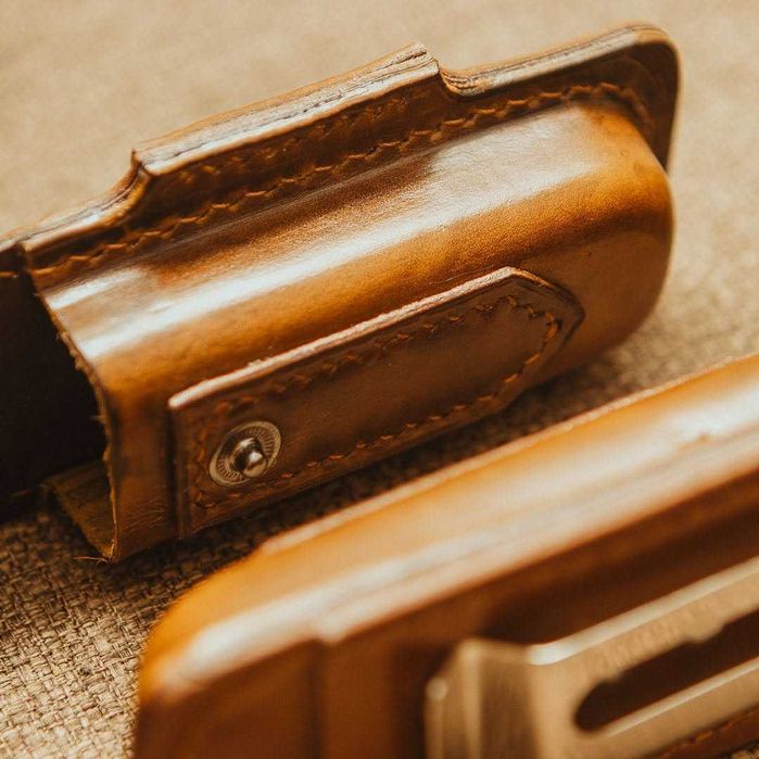 Кожаный чехол для раскладного большого ножа