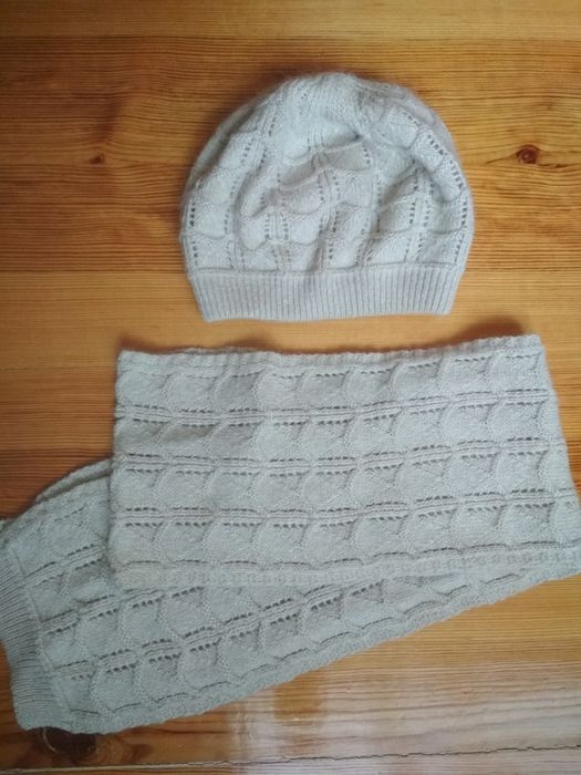 Берет и шарф