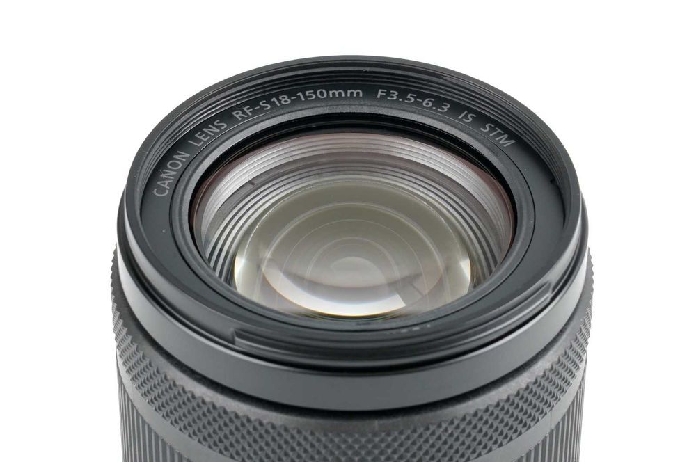 Canon RF 18-150 veio com máquina e está como nova