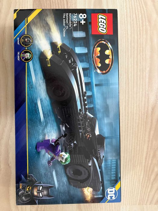 LEGO 76224 - Batmobil: Pościg Batmana za Jokerem
