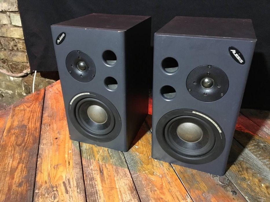 Активные студийные мониторы ALESIS M1 ACTIVE MK2 с улучшеными БП Торг