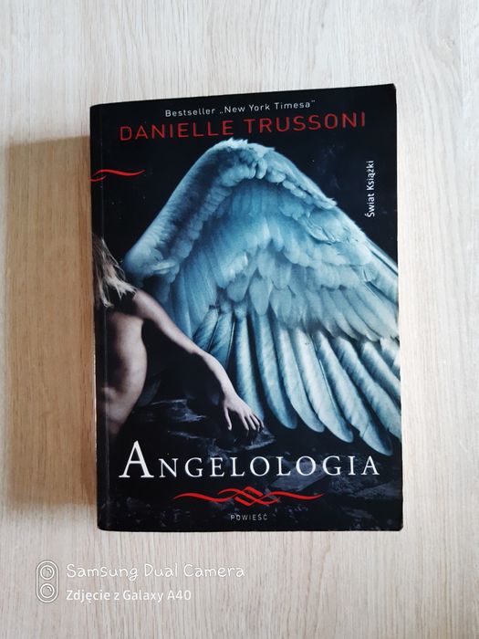 Angelologia - Danielle Trussoni (sprzedam/wymienię)