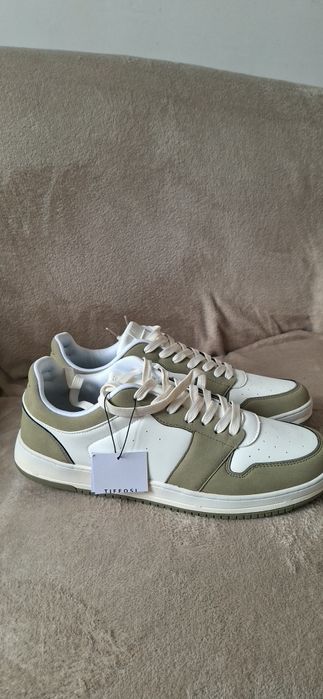 Ténis  Tiffosi novos