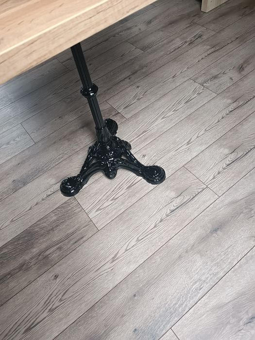 Stolik kawowy żeliwny