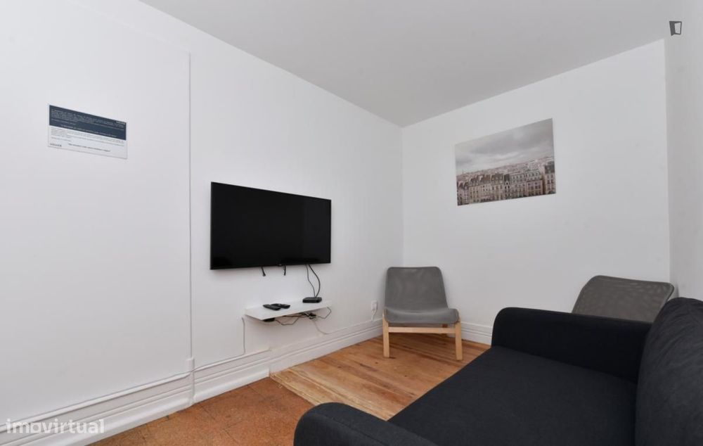 Quarto - localizado em Marquês de Pombal Lisbon