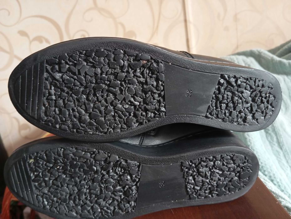 Сапожки ,чобітки зимові р.38 шкіряні