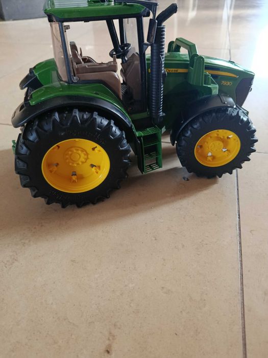 Traktor Bruder .