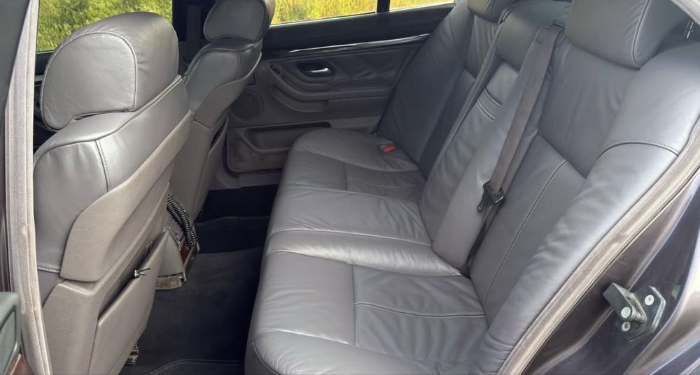 Bmw 7 E38 3.0I gas/benzin