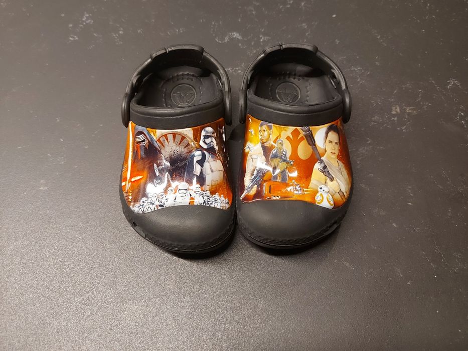 Klapki chodaki Crocs Star Wars - rozm. 6 / 7  23 / 24