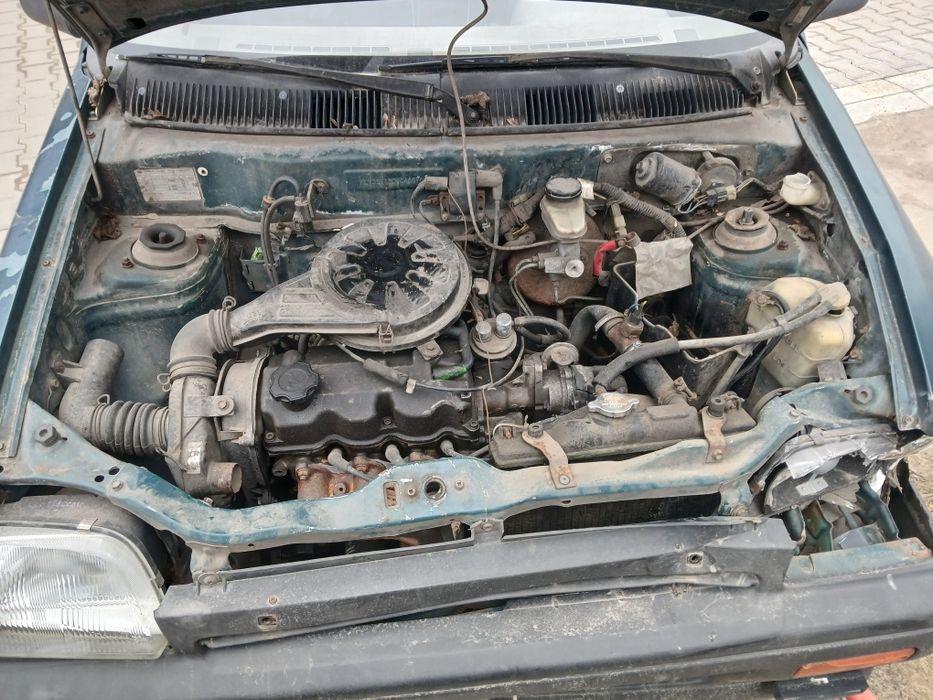 Продам машину на запчасти