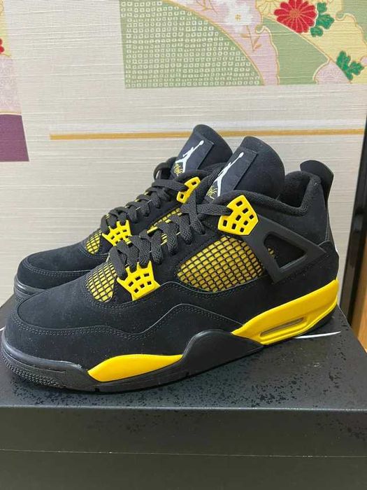 Jordan 4 Retro Thunder r.41