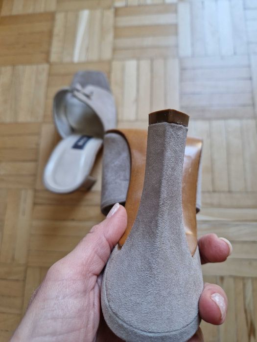 NOWE zamszowe klapki Bally