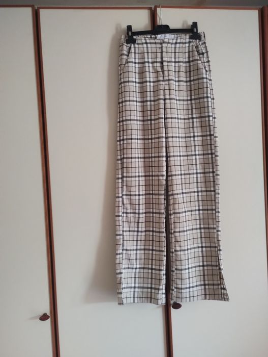 Spodnie Bershka r. 36