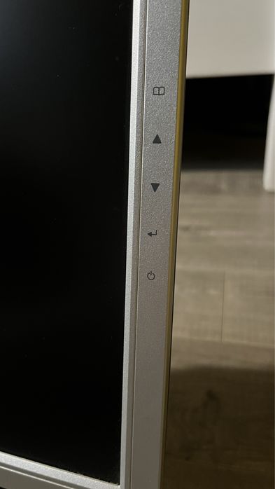 Monitor LG Flatron L1718S