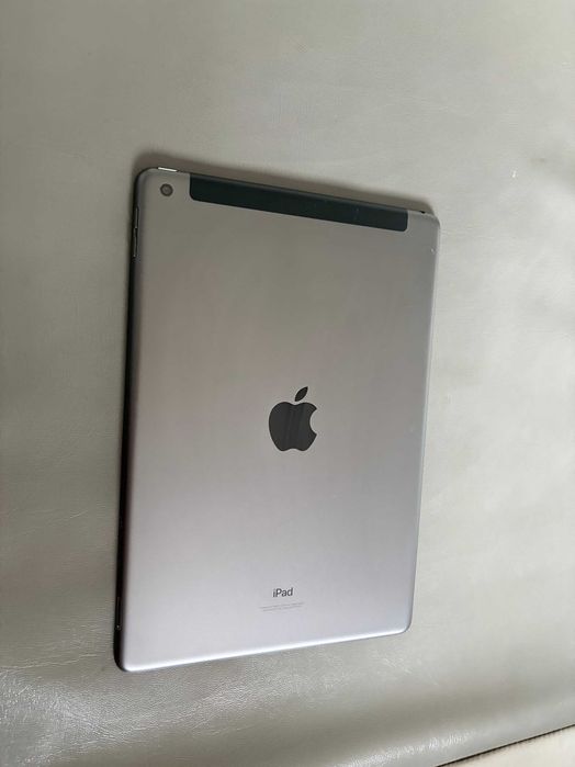 iPad 9 256GB cellular szary uszkodzony