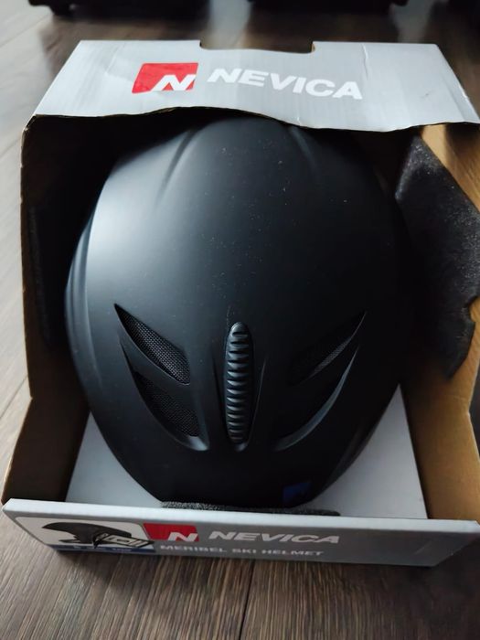 Kask narciarski snowboardowy Nevica S
