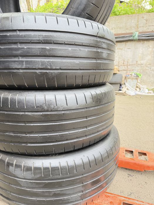 215 55 17 Dunlop sportmaxx