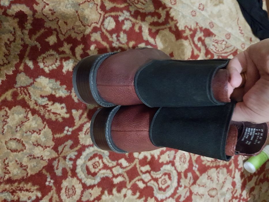 Кожаные ботинки ,полусапожки от Clarks