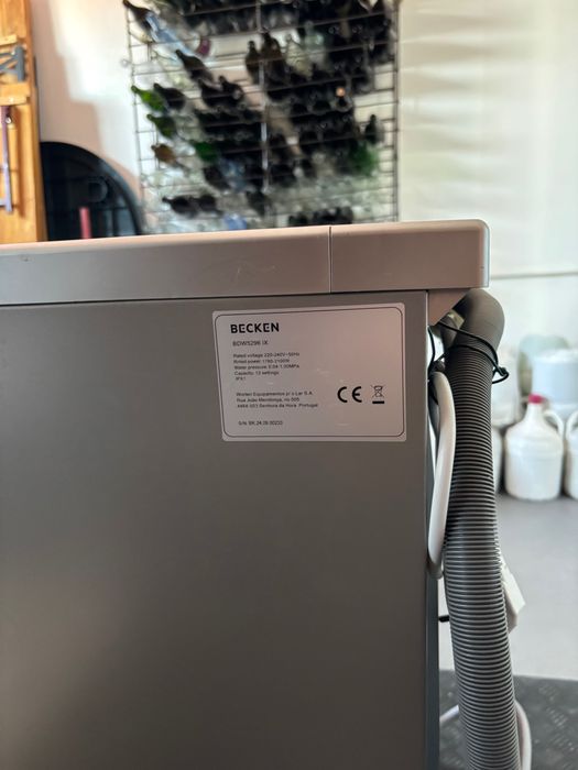 Máquina de Lavar Loiça BECKEN BDW5296 IX (dentro da garantia)