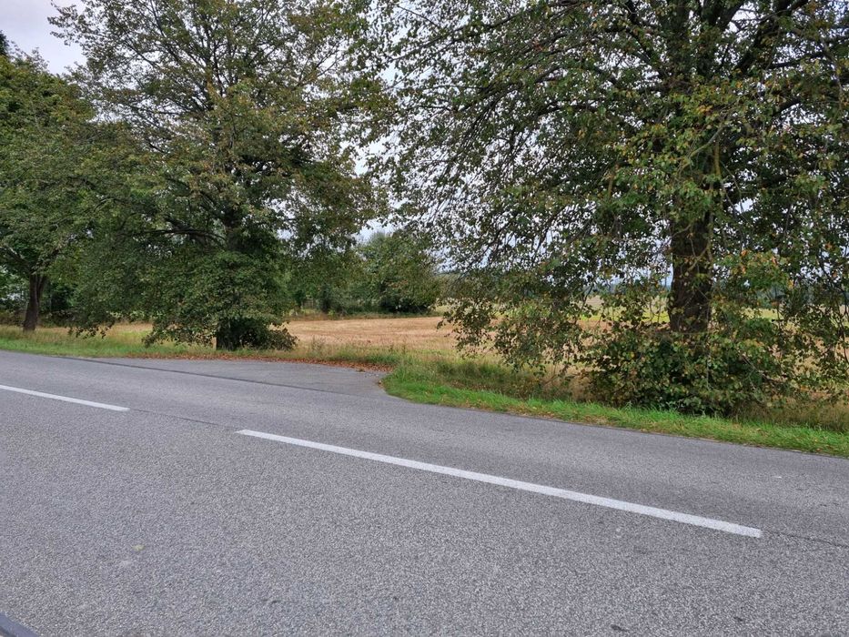 Sprzedam działkę budowlaną 15a