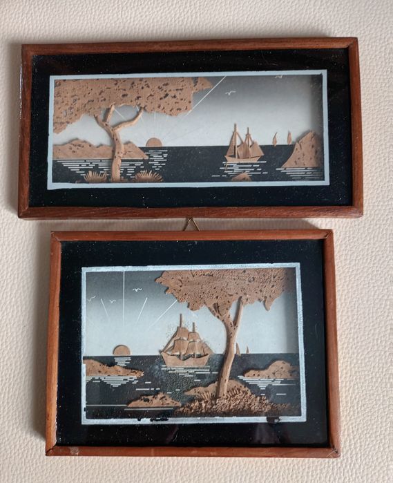 Dois pequenos quadros ilustrado com cortiça