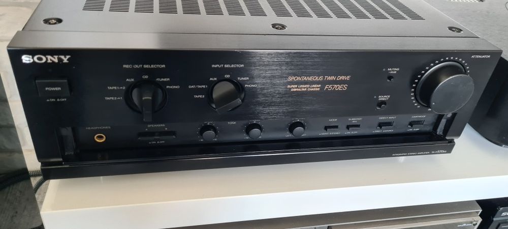 Wzmacniacz Sony TA F 570ES