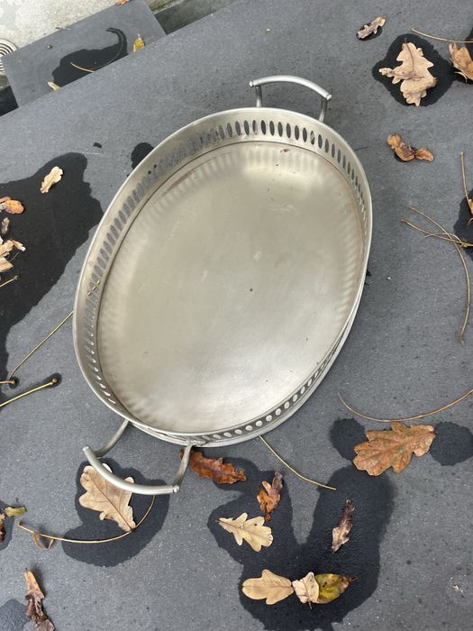 Tabuleiro  refondo em Ferro