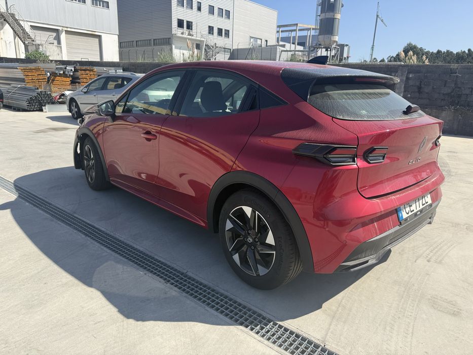 Renaut clio VI sinistrado