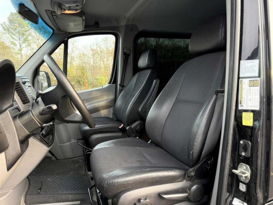 Mercedes-Benz Sprinter 2500 144 WB Crew Van      2016