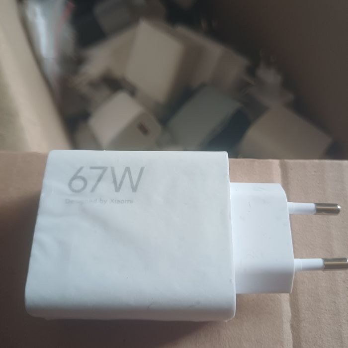 Зарядка турбо Xiaomi 67W
