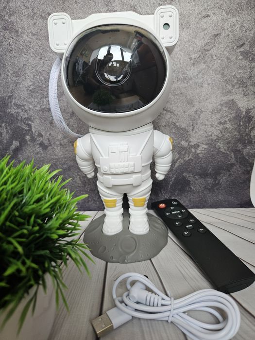 Проектор Астронавт зоряне небо ночник космонавт звездное небо нічник