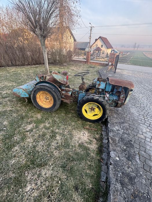 Traktorek Bertolinii