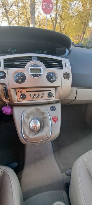 Renault Scenic lift