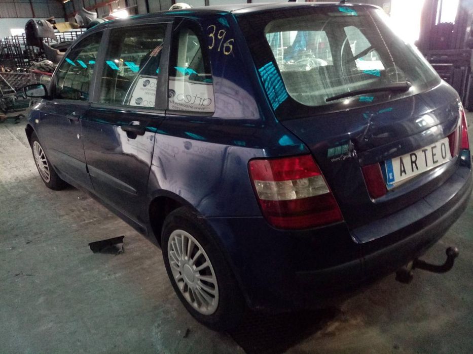 Porta Frente Esquerda Fiat Stilo 192