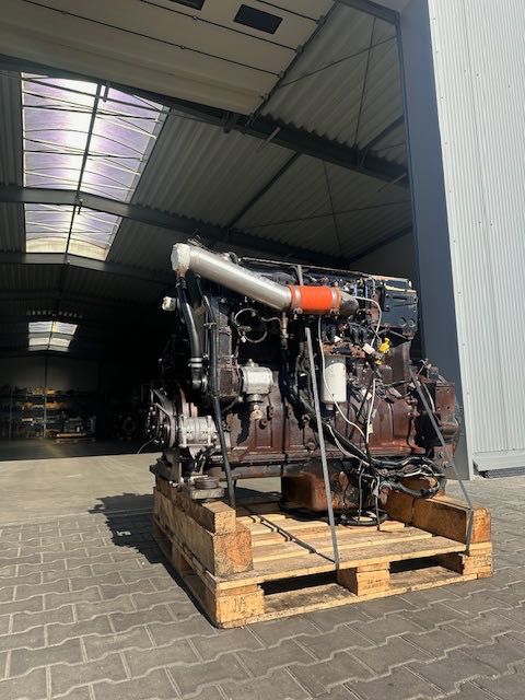 silnik CUMMINS QS 15 do koparki spycharki ładowarki