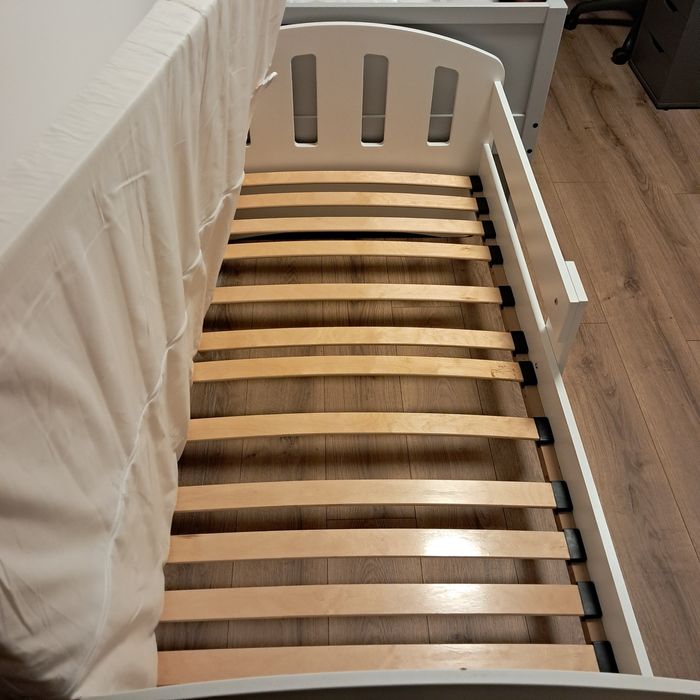 Łóżeczko / łóżko dziecięce