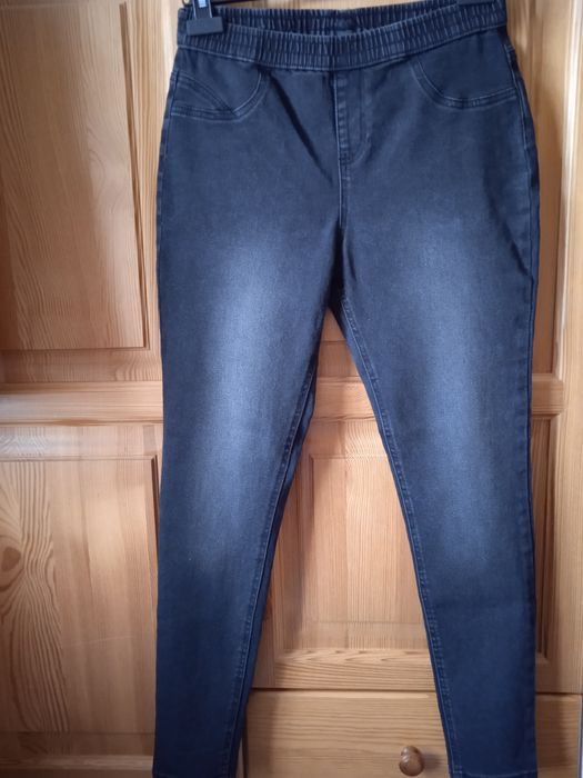 Spodnie dżinsowe Beloved rozmiar 38