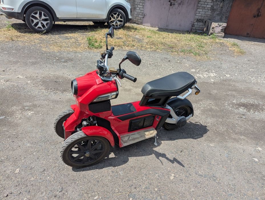 Електроскутер Doohan iTank (red)