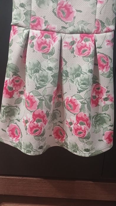 Сукня на дівчинку 5-7 років